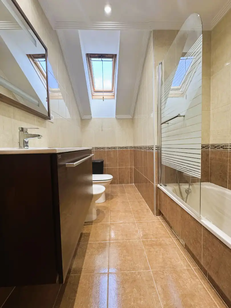 Duplex for sale in Calle Alejandro Casona 10, imagen 53