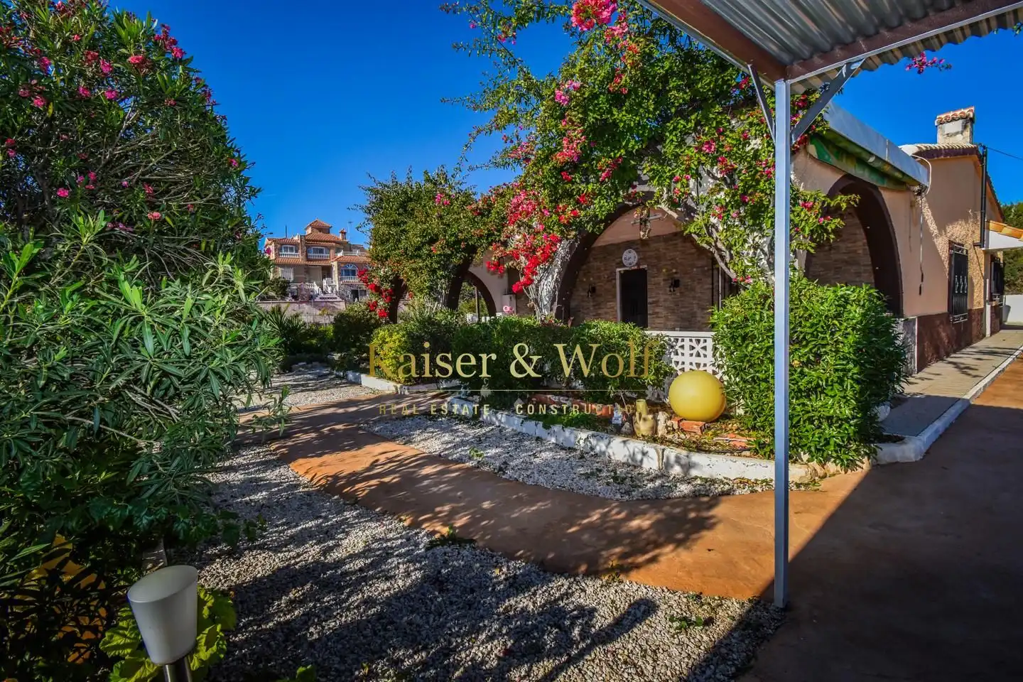 Vista exterior de Finca rústica en venda en Albatera amb Aire condicionat, Jardí privat i Piscina