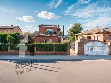Villa con balcone in vendita a L'Ametlla del Vallès