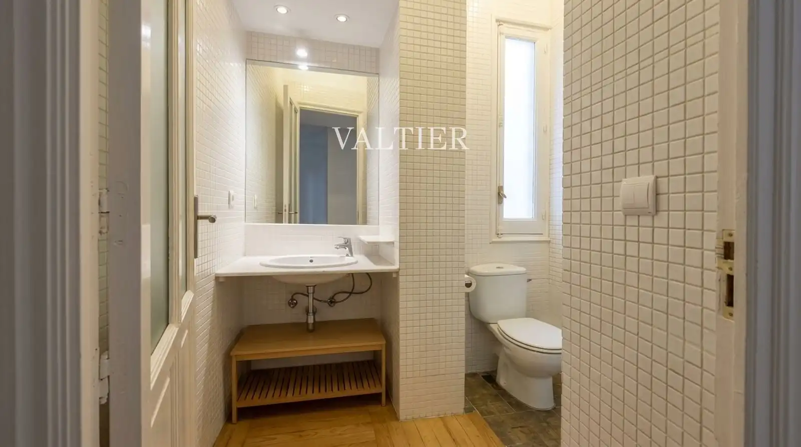 Badezimmer von Wohnung zur Miete in Madrid mit Klimaanlage, Heizung und Terrasse