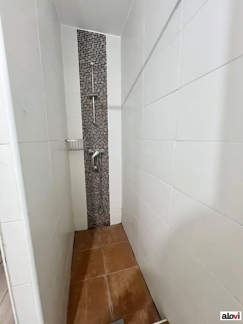 Bany de Pis de lloguer en Beiro