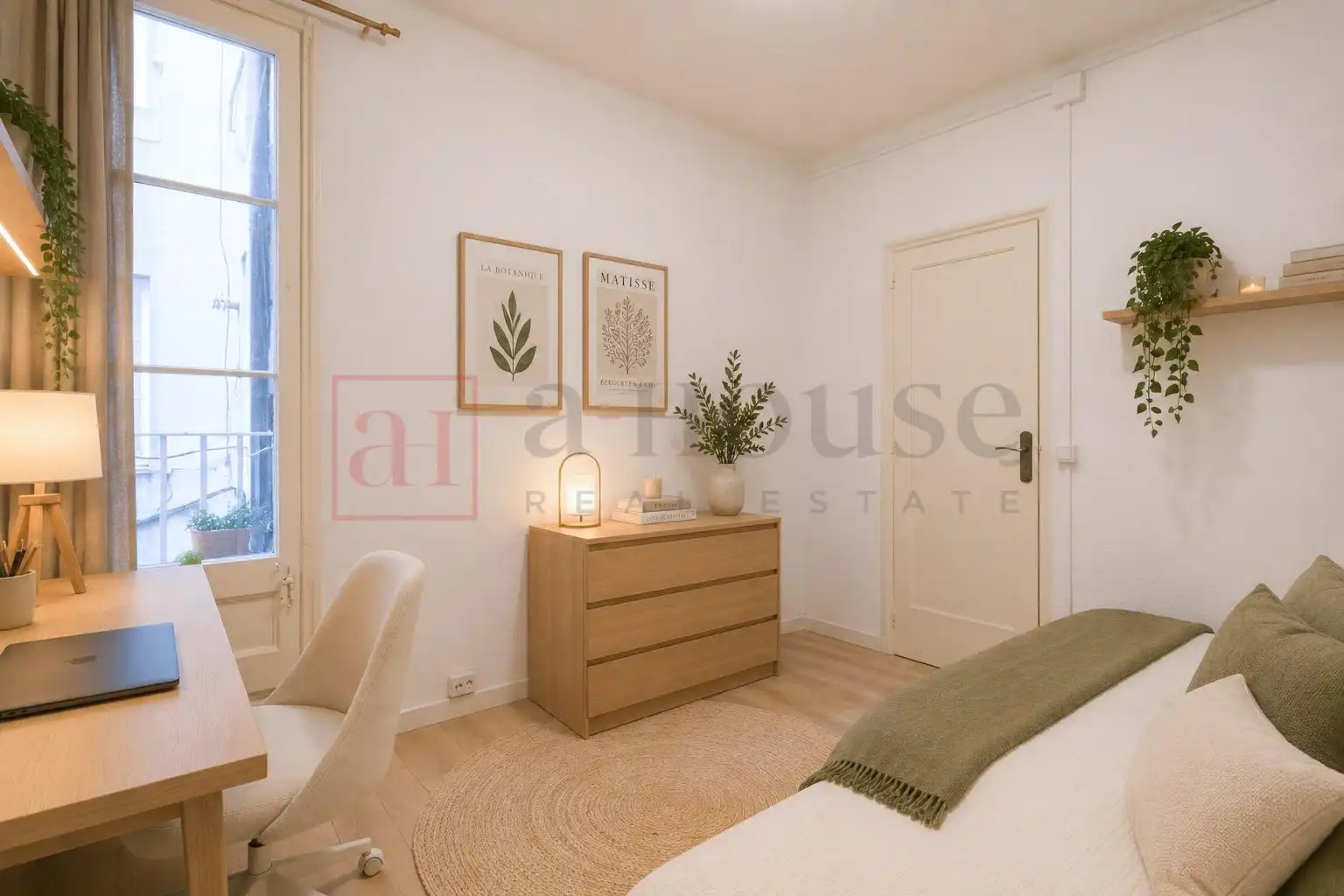 Schlafzimmer von Wohnung zum Verkauf in Barcelona mit Klimaanlage und Heizung