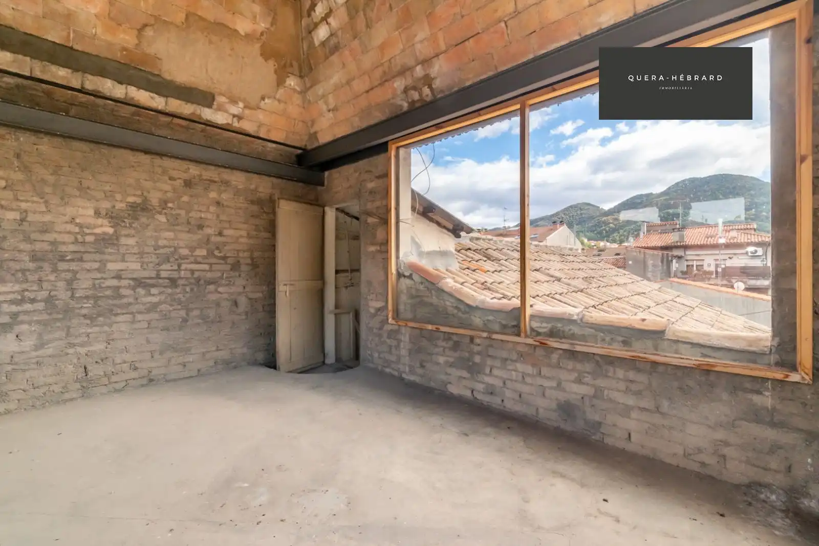Houses for sale in Ripoll  with Balcony