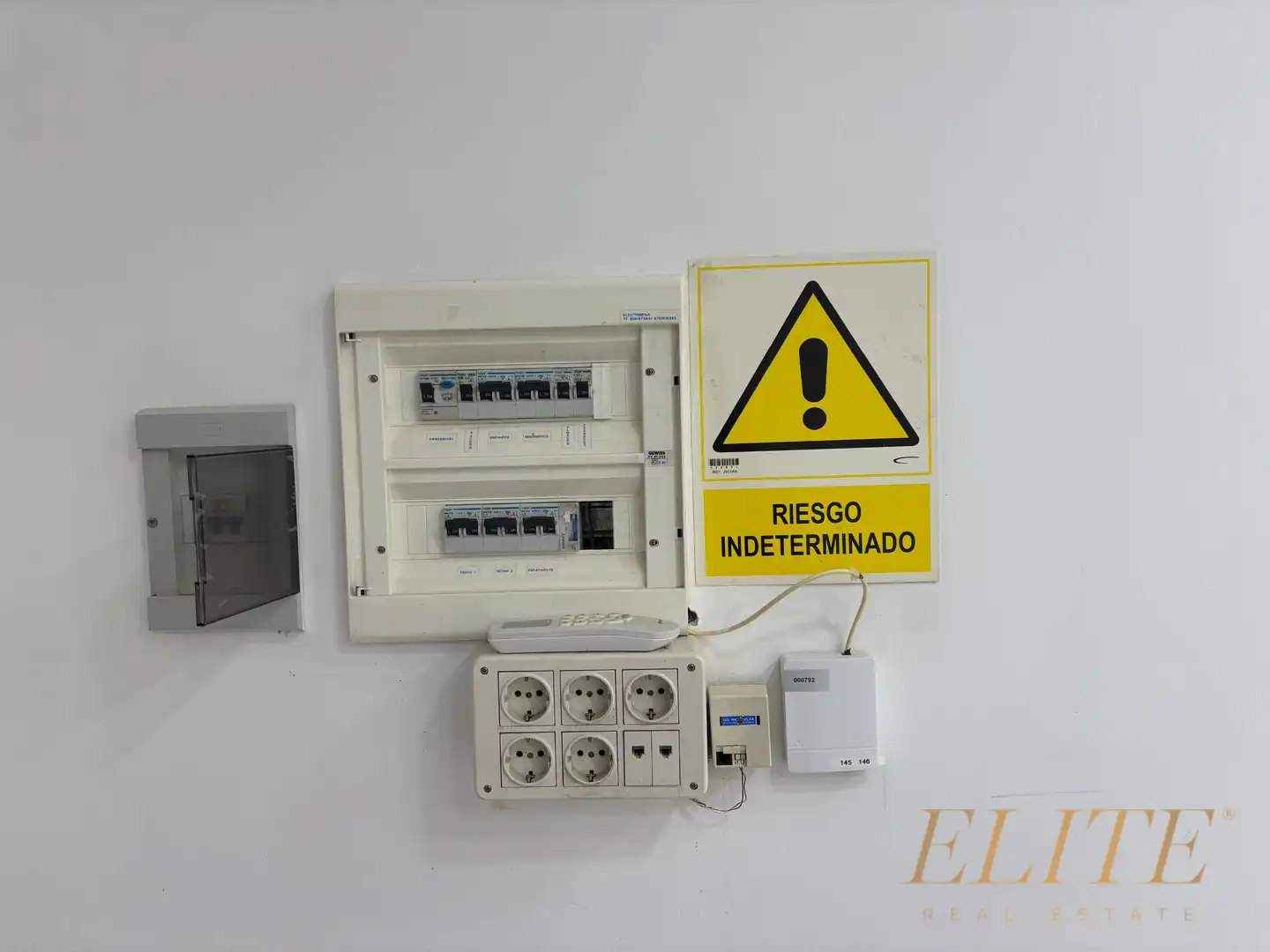 Commercial properties for sale in San Bartolomé de Tirajana  with Air Conditioner