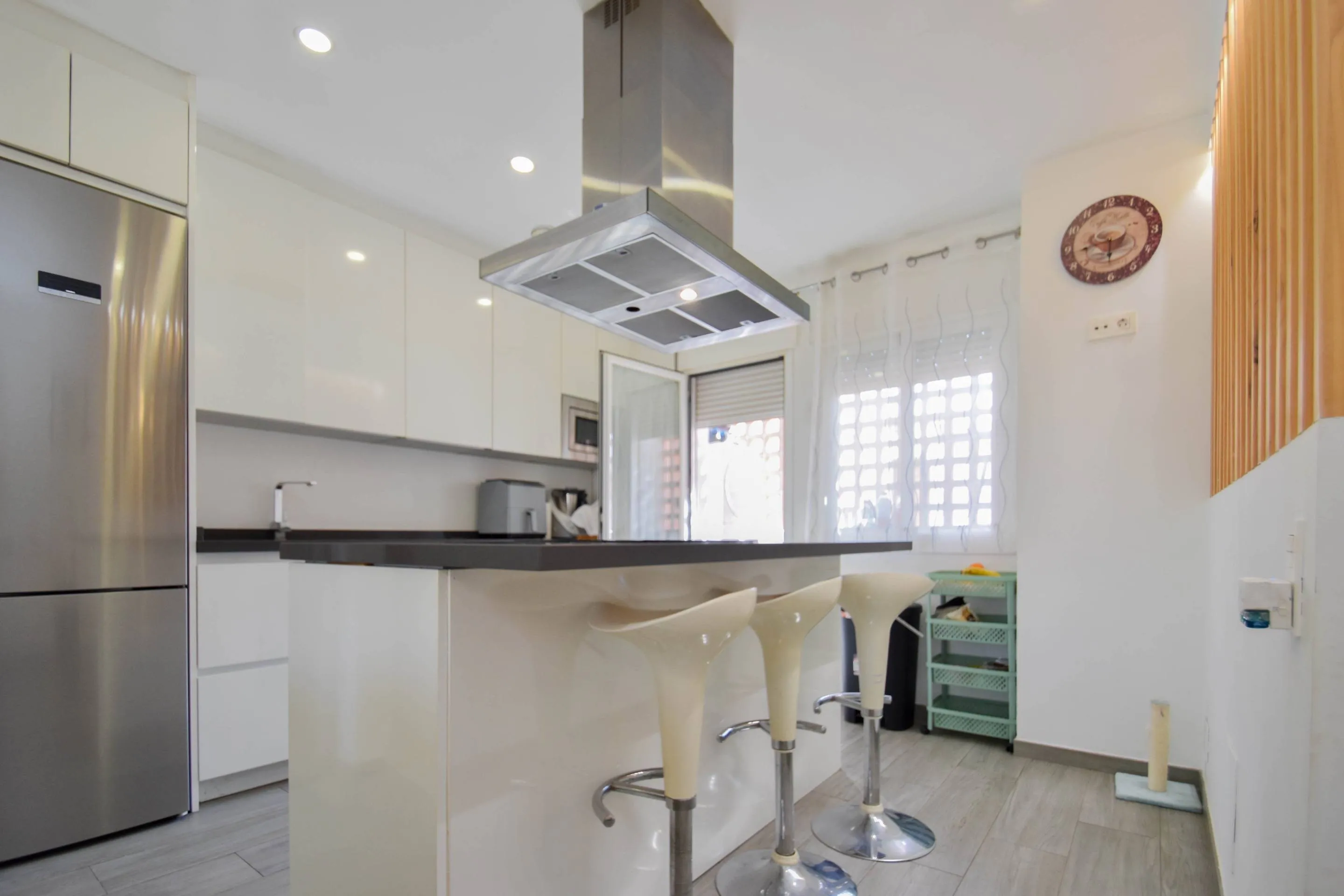 Kitchen of Flat for sale in Atarfe  with Air Conditioner and Storage room