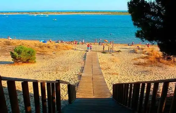 Vista exterior de Apartament en venda en El Portil amb Moblat i Piscina comunitària