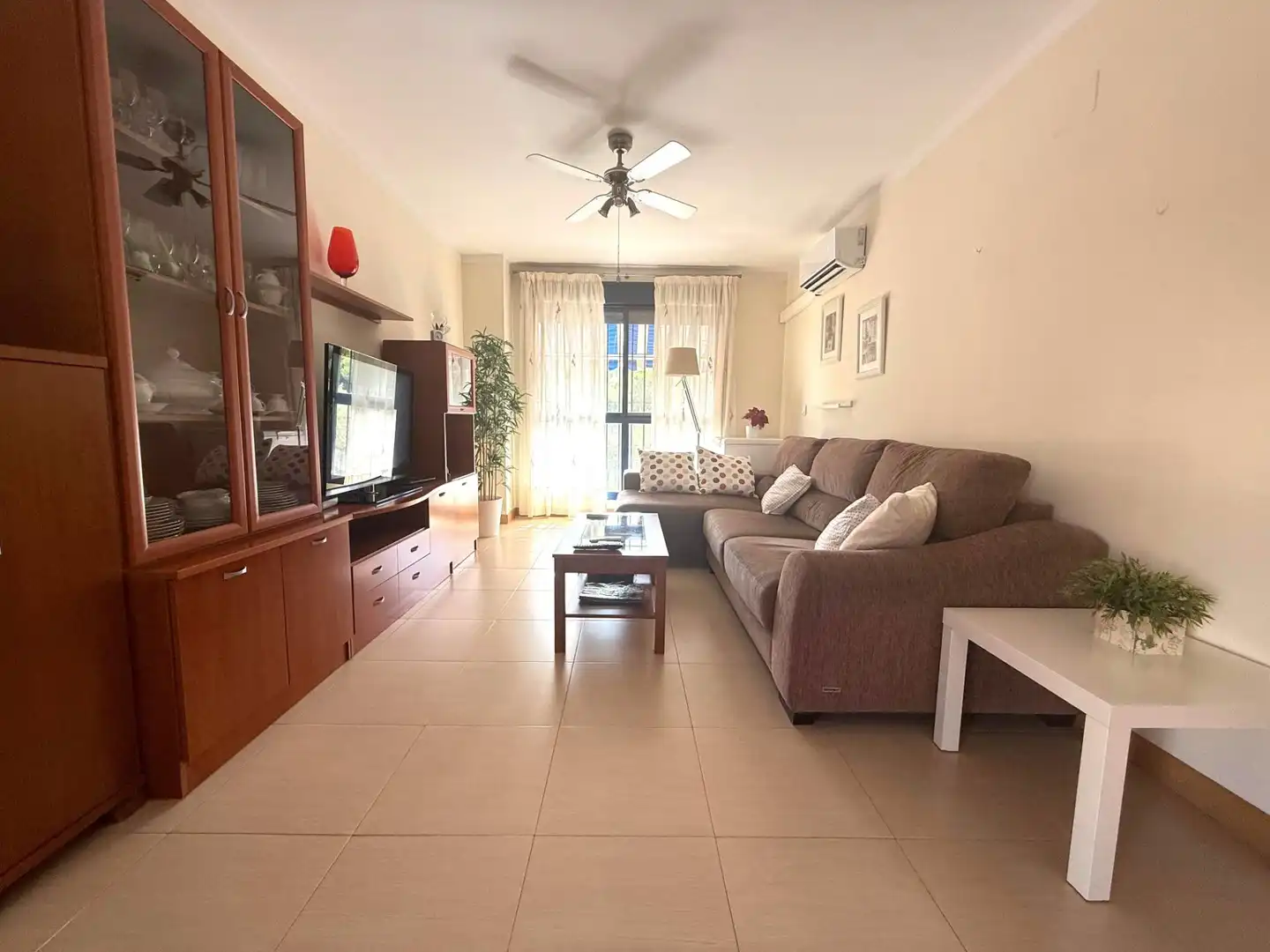 Sala de estar de Piso en venta en Málaga con Aire acondicionado, Calefacción y Jardín privado