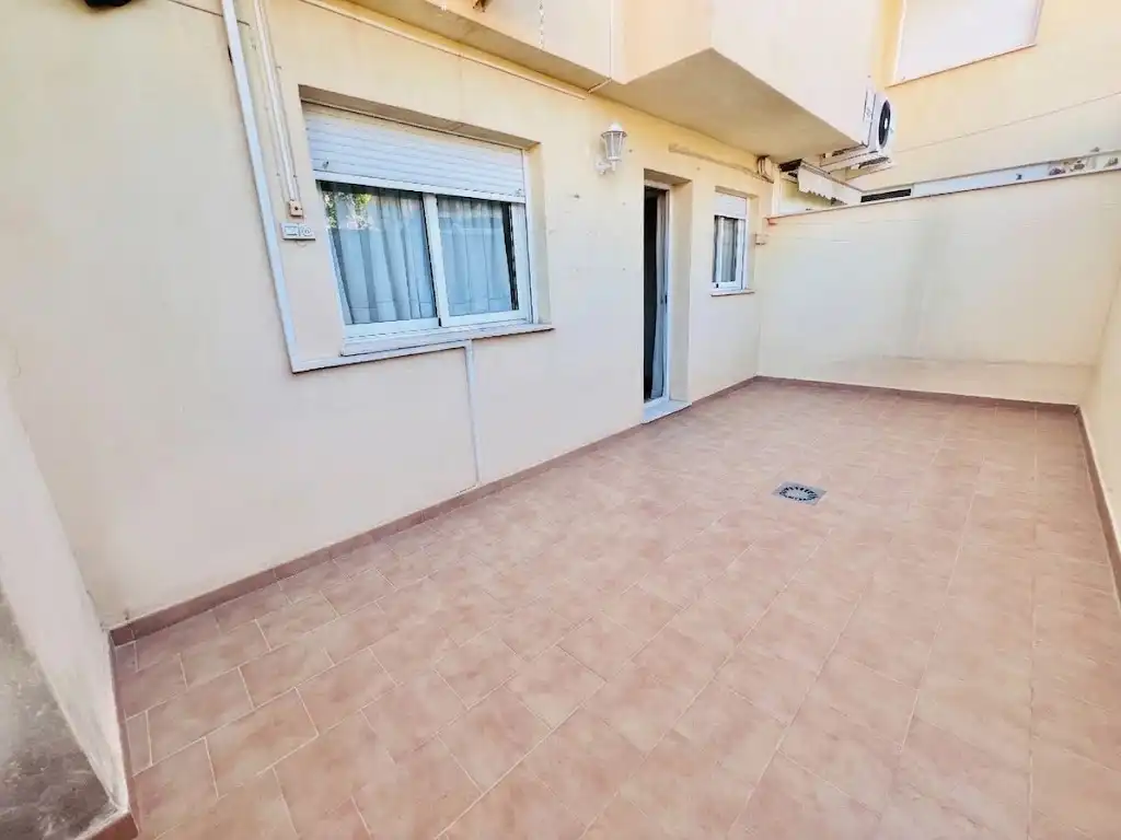 Casa adosada en venta en Petrer
