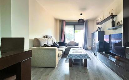 Sala d'estar de Planta baixa en venda en Polinyà amb Jardí privat, Terrassa i Traster