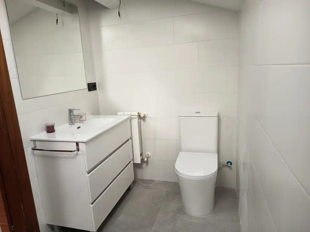 Baño de Casa o chalet en venta en Avilés con Amueblado