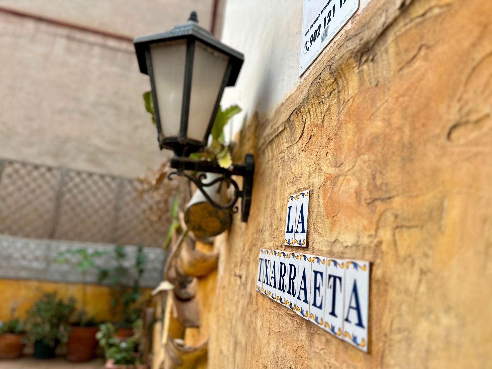 Vista exterior de Pis en venda en Alicante / Alacant amb Parquet, Terrassa i Forn