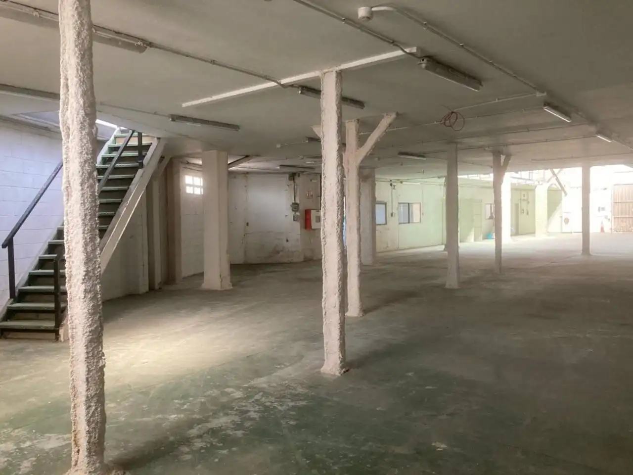 Fabrikhallen zur Miete in Montcada i Reixac
