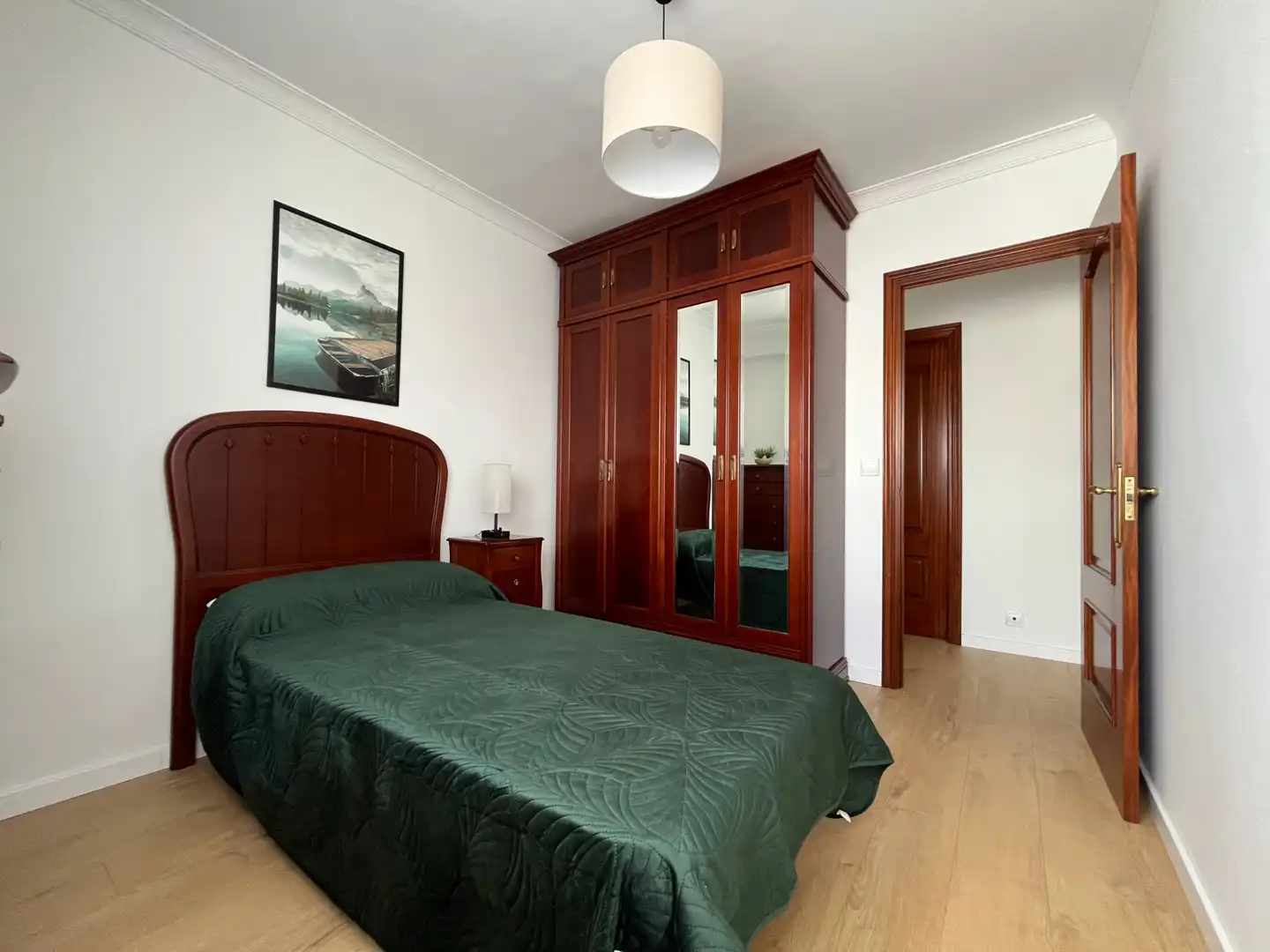 Schlafzimmer von Wohnung zur Miete in Ferrol mit Heizung, Möbliert und Ofen