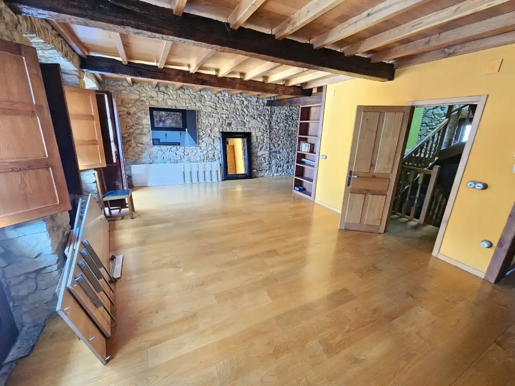Sala d'estar de Edifici en venda en Avilés