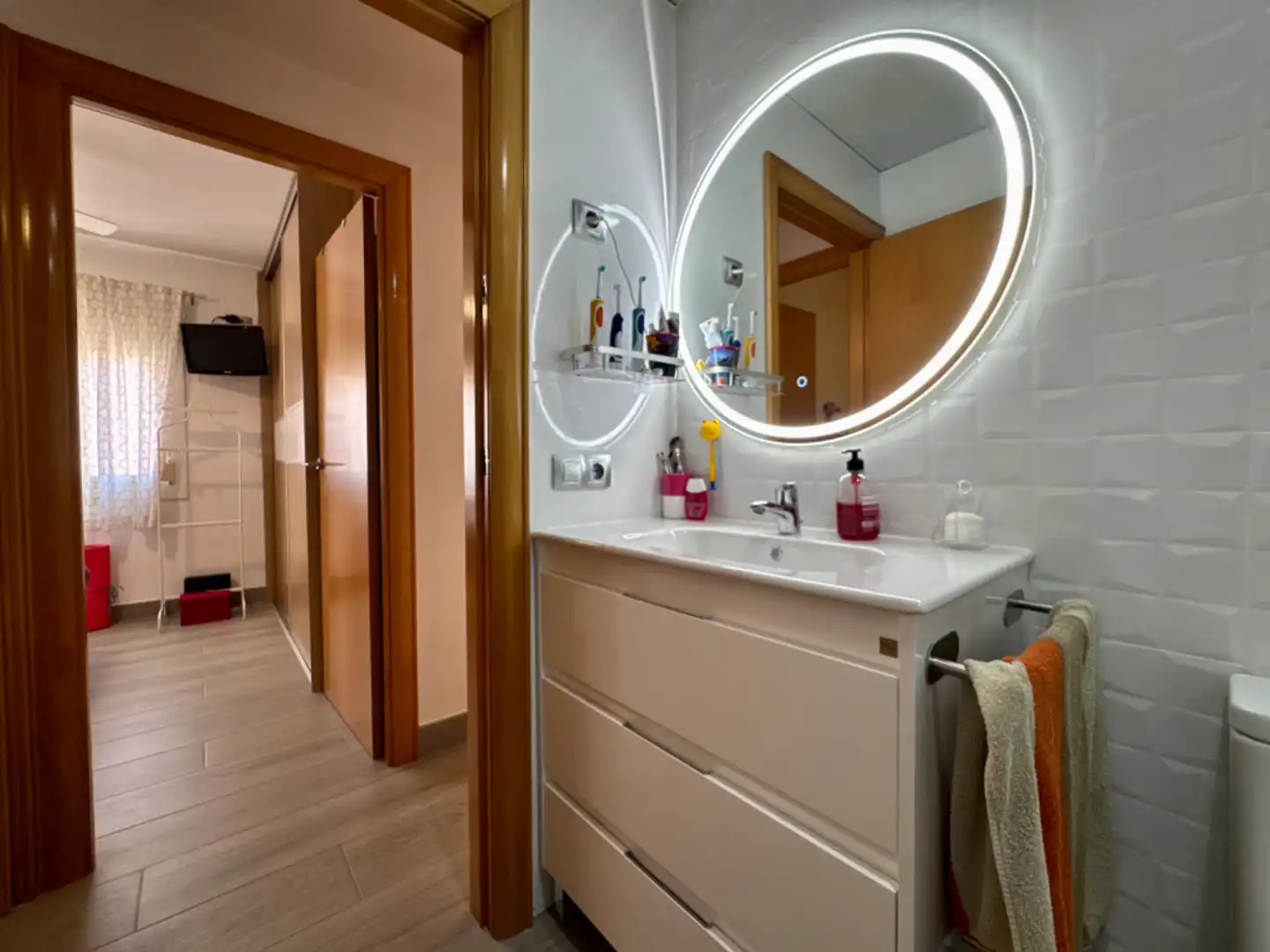 Baño de Planta baja en venta en Sant Boi de Llobregat con Aire acondicionado y Balcón