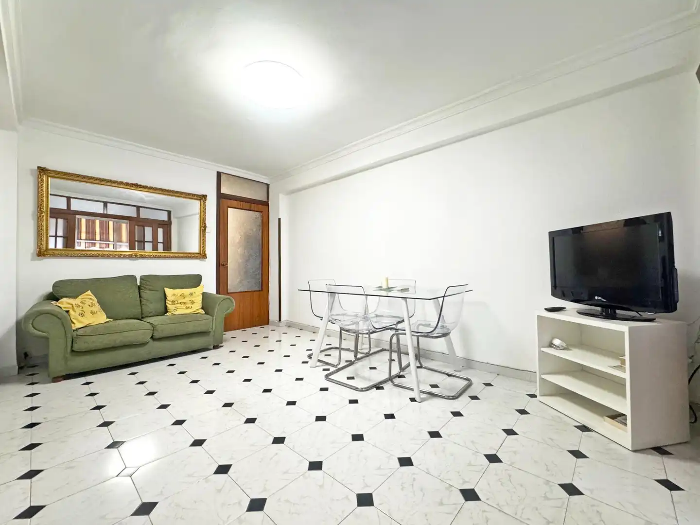 Sala d'estar de Pis en venda en Málaga amb Aire condicionat, Terrassa i Moblat