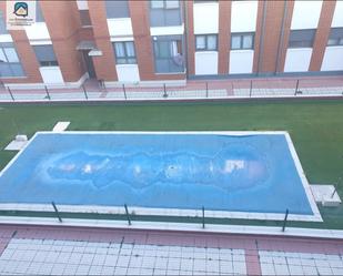 Schwimmbecken von Wohnung miete in Cabezón de Pisuerga
