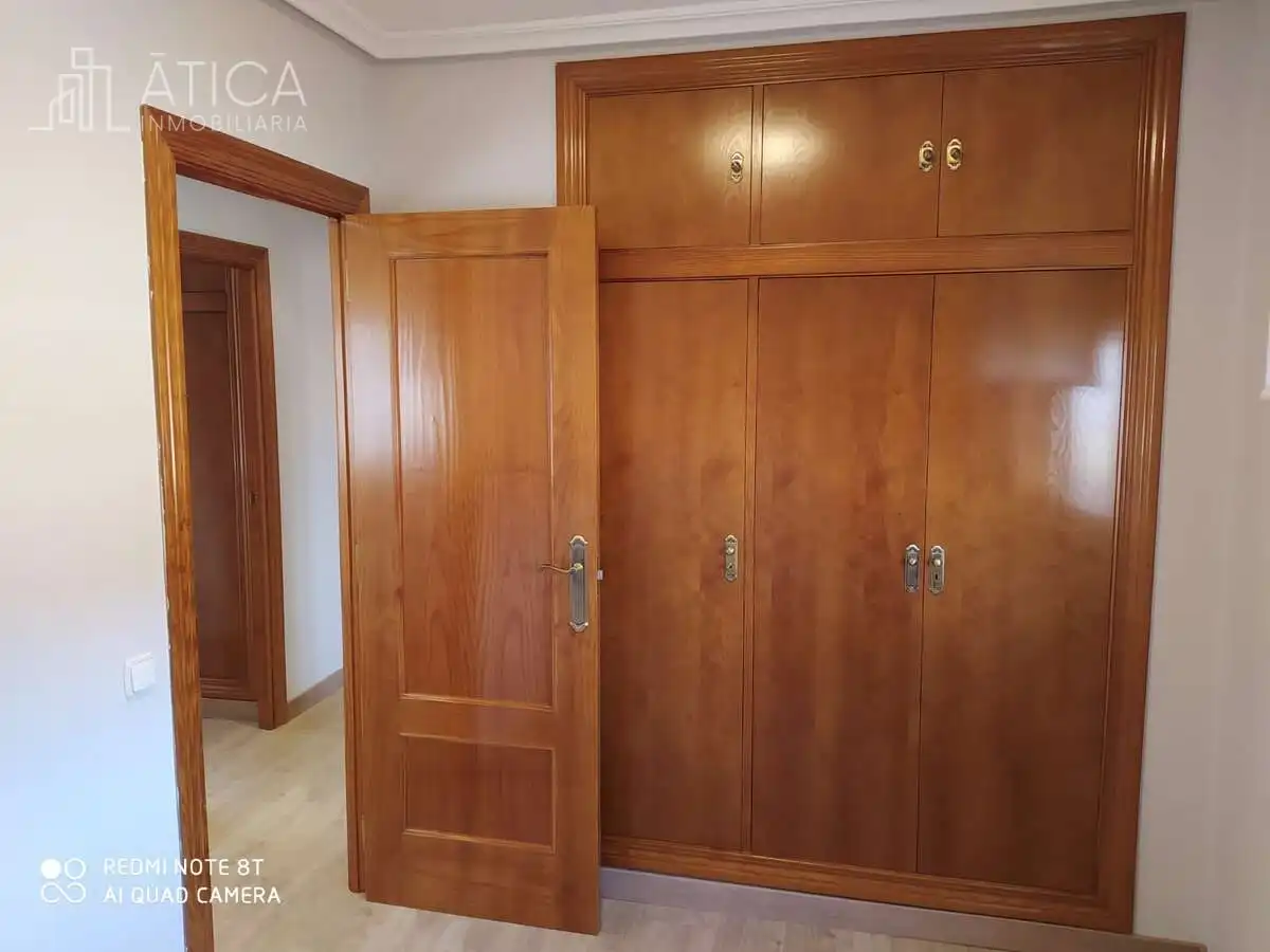 Àtic amb ascensor de lloguer a San Bernardo - Carmelitas - Campus, imagen 6