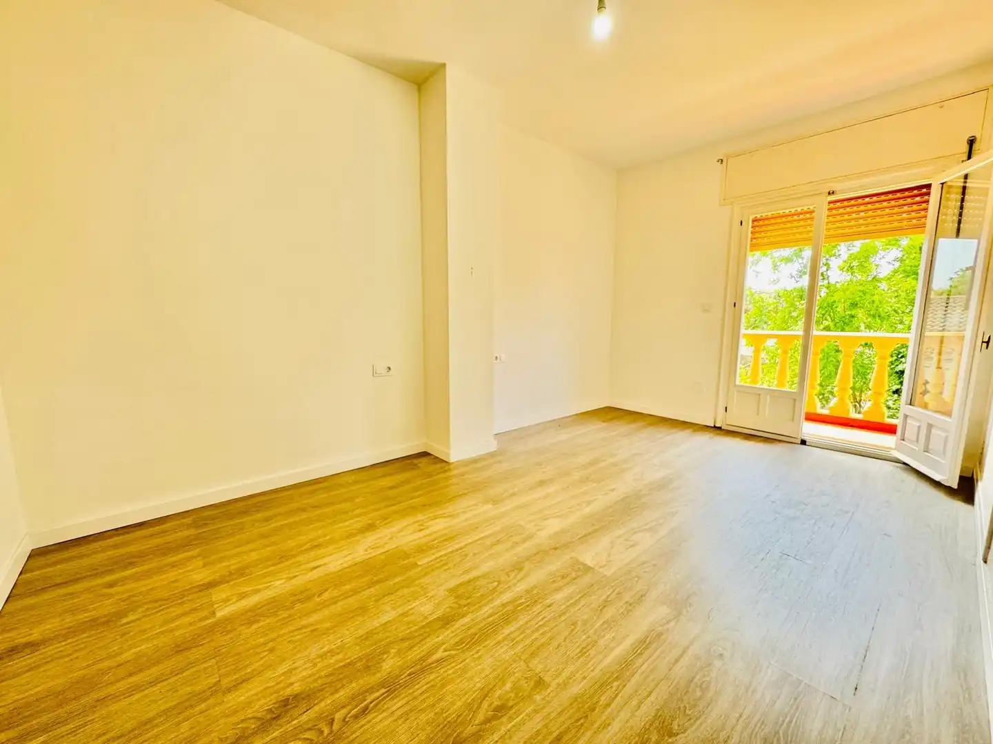 Bedroom of Houses for sale in Algeciras  with Private garden and Swimming Pool