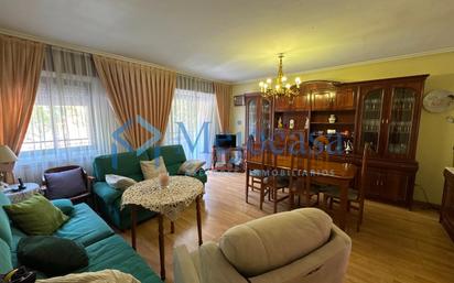 Living room of Flat for sale in  Madrid Capital  with Air Conditioner, Heating and Terrace