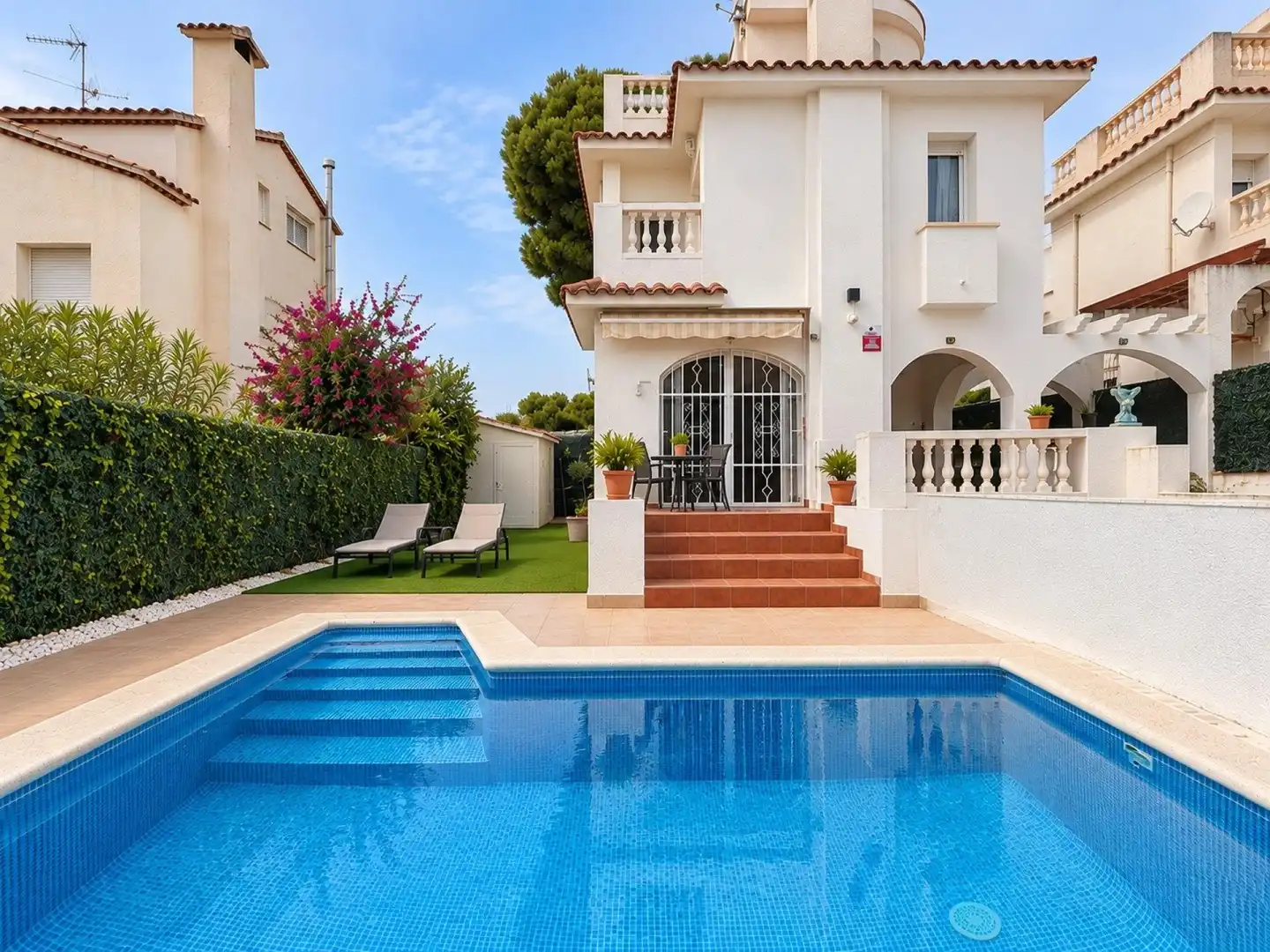 House with pool for sale in Cunit Residencial