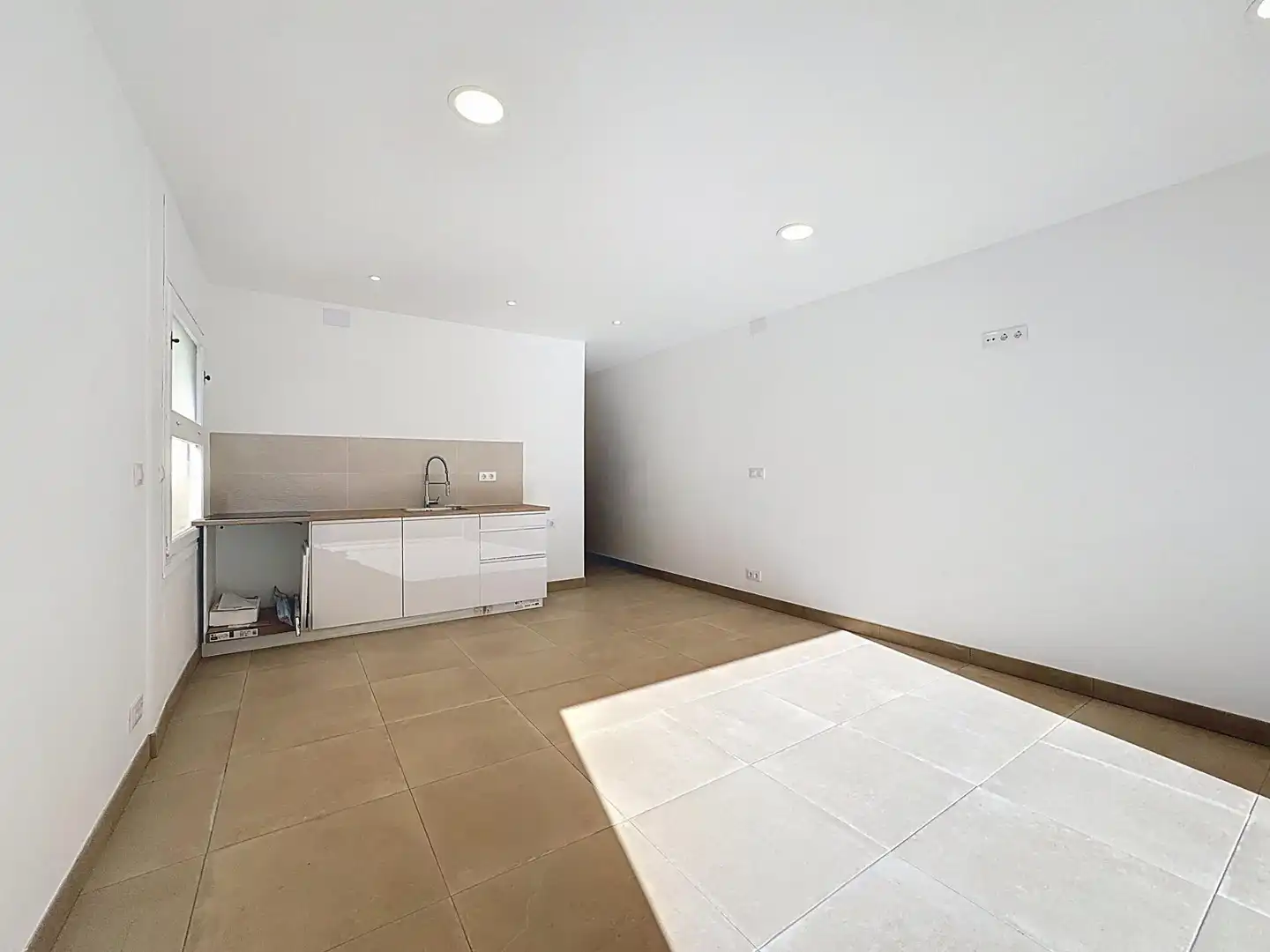 Mini appartamento con terrazza in vendita a Santa Margarita, imagen 5