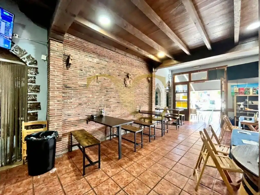 Local comercial en alquiler en Calle Ramón del Valle, imagen 2