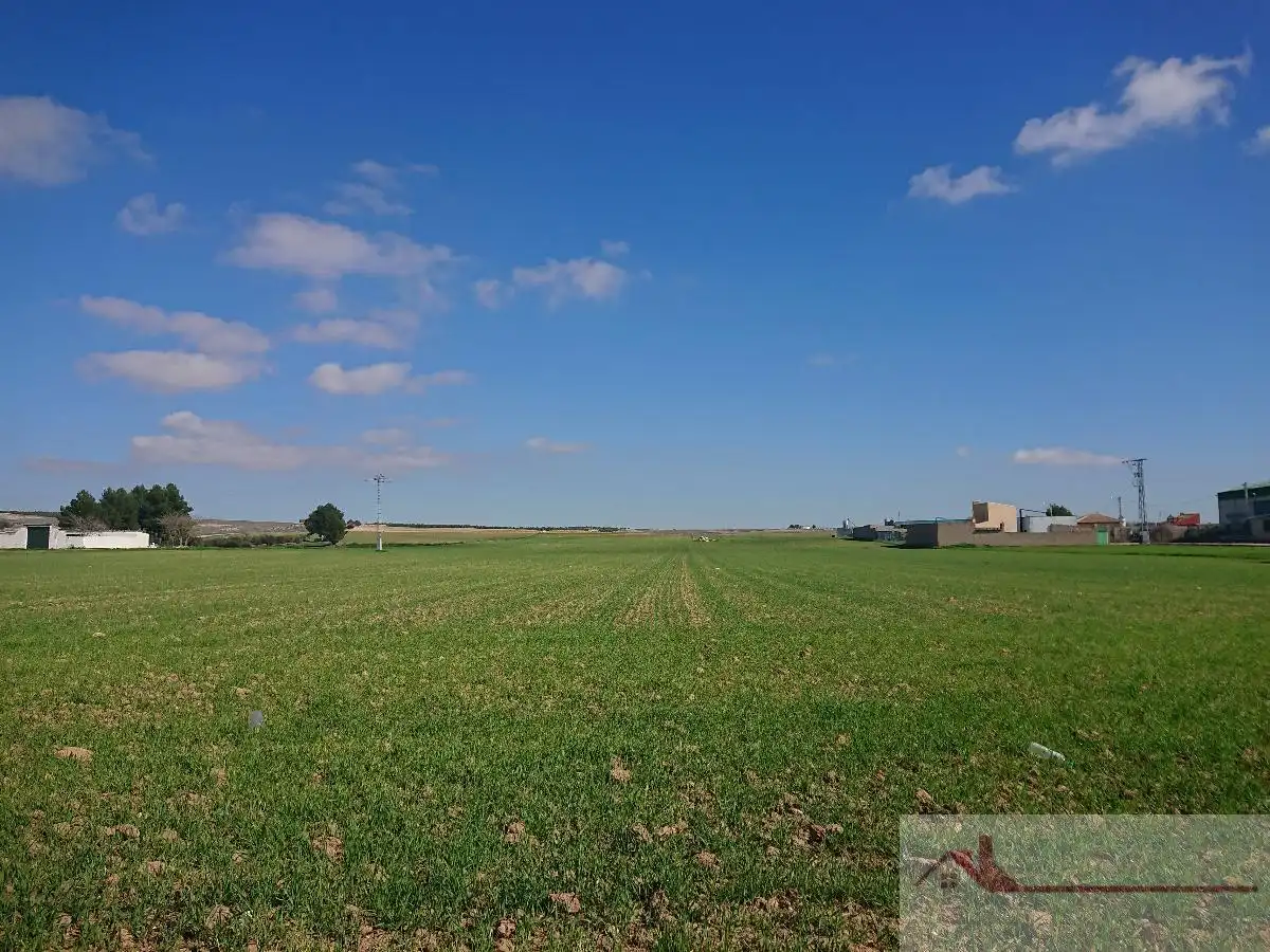 Residential zum Verkauf in ORIENTE, Santa María del Campo Rus