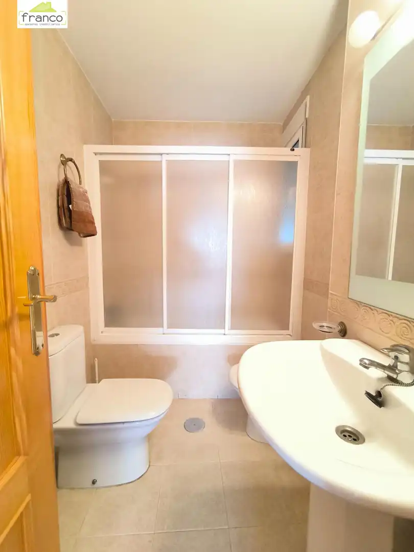 Baño de Piso en venta en Olula del Río con Aire acondicionado, Trastero y Amueblado