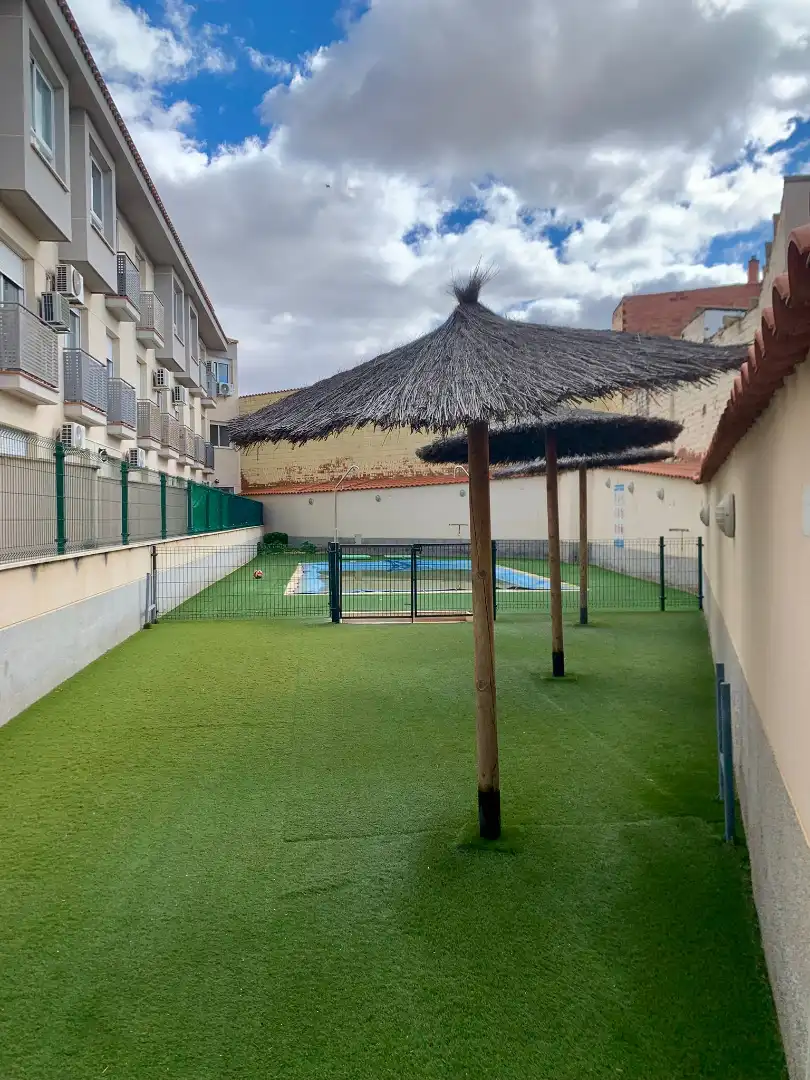 Piscina de Piso en venta en Pozuelo de Calatrava con Aire acondicionado, Calefacción y Amueblado