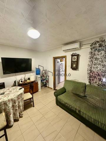 Casa adosada en Venta en Valdefierro