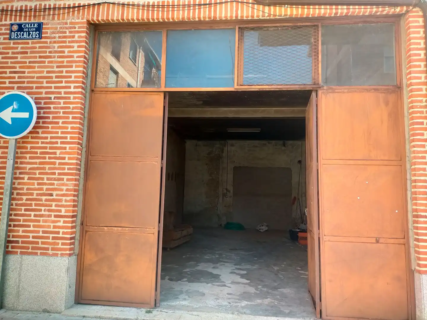 Vista exterior de Local de lloguer en Arévalo