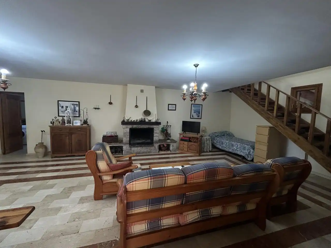 Country homes for sale in 0, Cascante