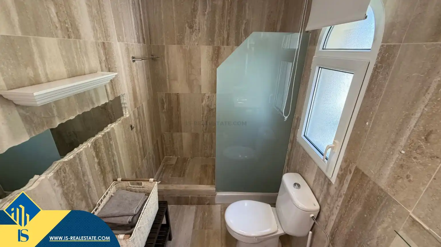 Bany de Casa o xalet en venda en Orihuela amb Jardí privat, Terrassa i Moblat