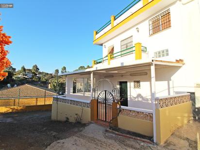 Exterior view of Country house for sale in Málaga Capital  with Terrace, Storage room and Swimming Pool