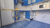 Kitchen of Flat for sale in  Sevilla Capital  with Air Conditioner