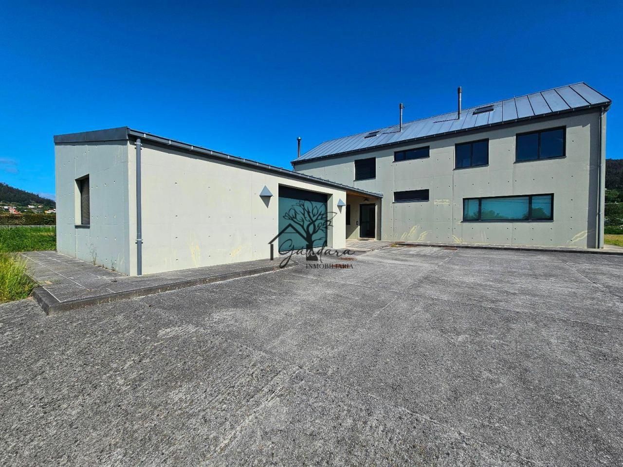 Vista exterior de Casa o xalet en venda en Neda amb Calefacció, Jardí privat i Terrassa