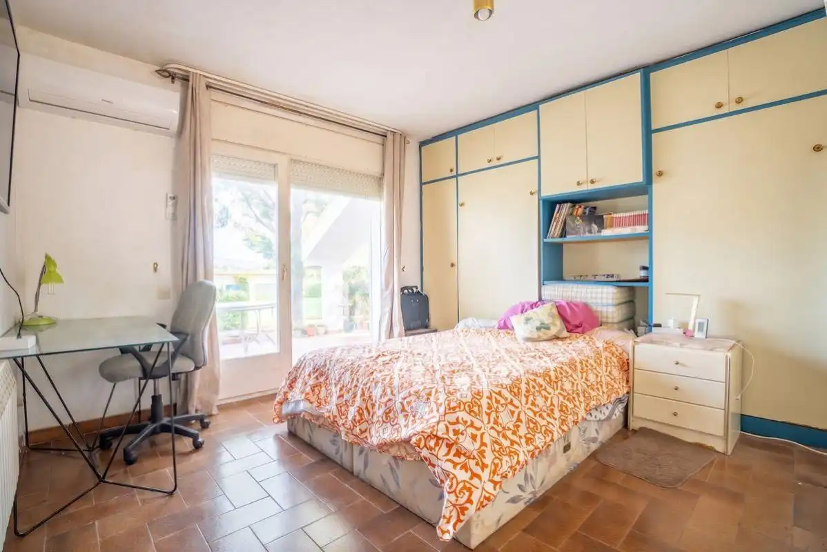 Casa con terraza en venta en Via Abadia de Poblet, imagen 17
