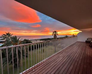 Vista exterior de Apartament en venda en Gavà amb Terrassa