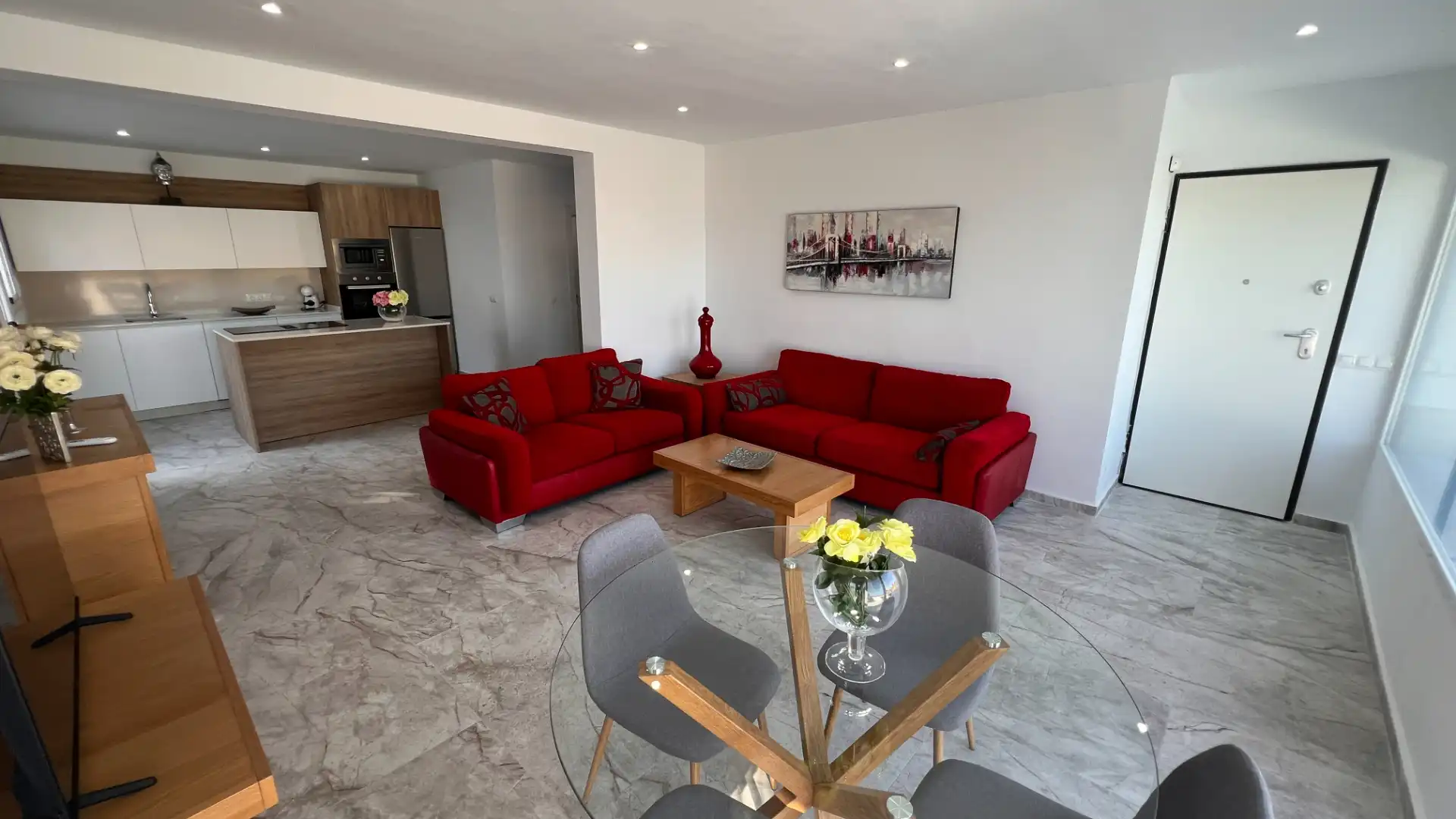 Sala d'estar de Casa o xalet en venda en Torrox amb Aire condicionat, Terrassa i Moblat