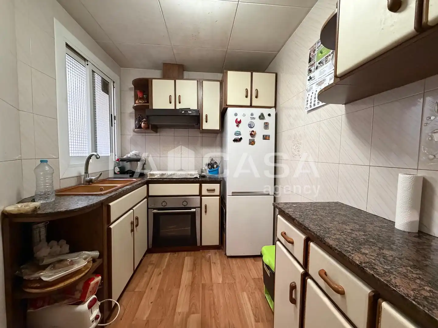 Cocina de Piso en venta en Santa Coloma de Gramenet con Balcón