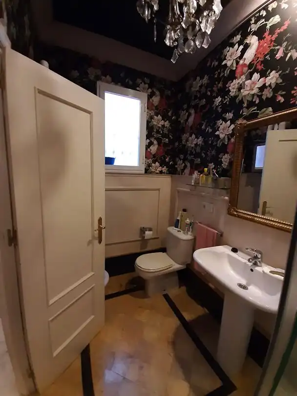 Baño de Piso en venta en Sevilla con Aire acondicionado y Calefacción