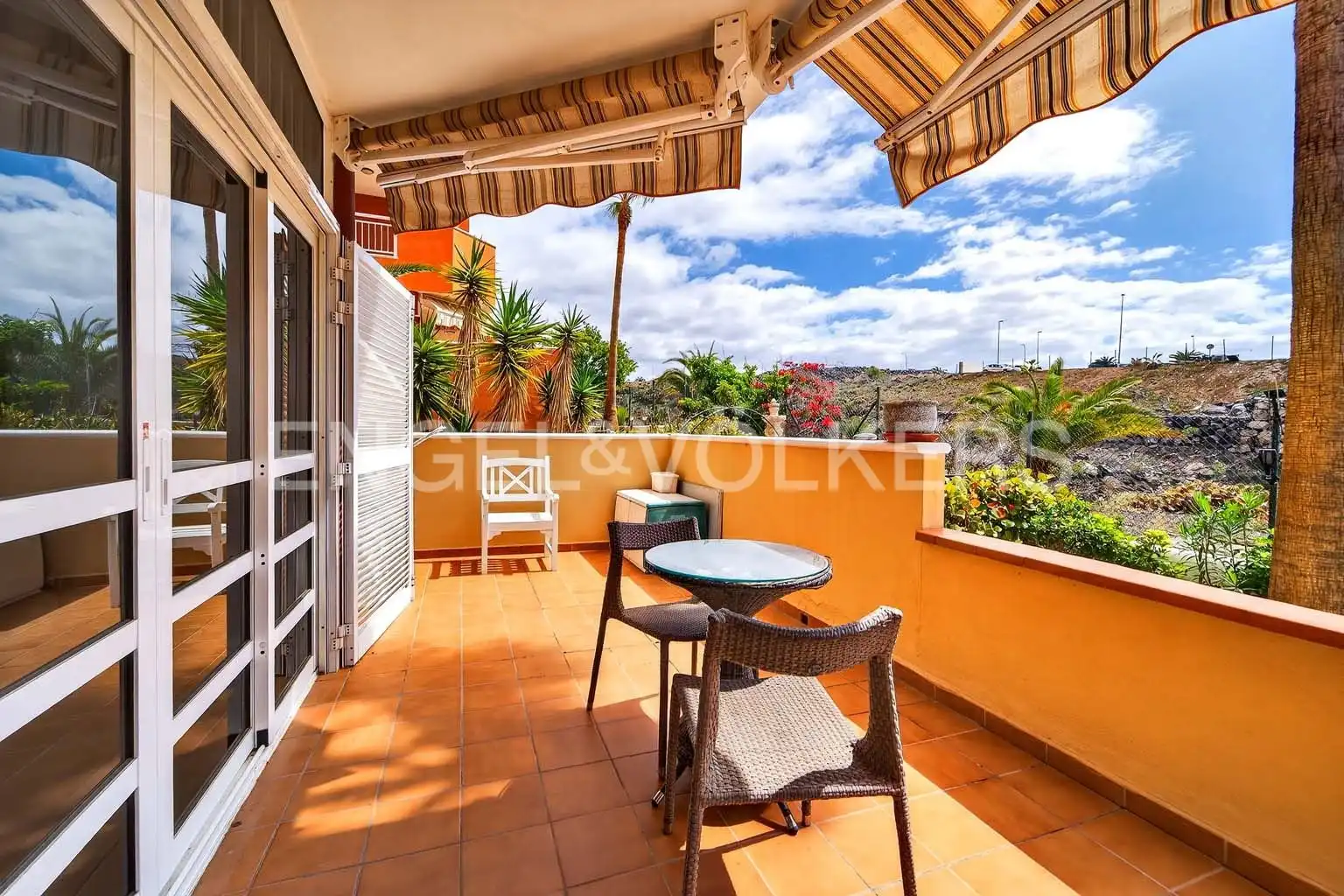 Terraza de Piso en venta en Adeje con Terraza, Piscina y Amueblado