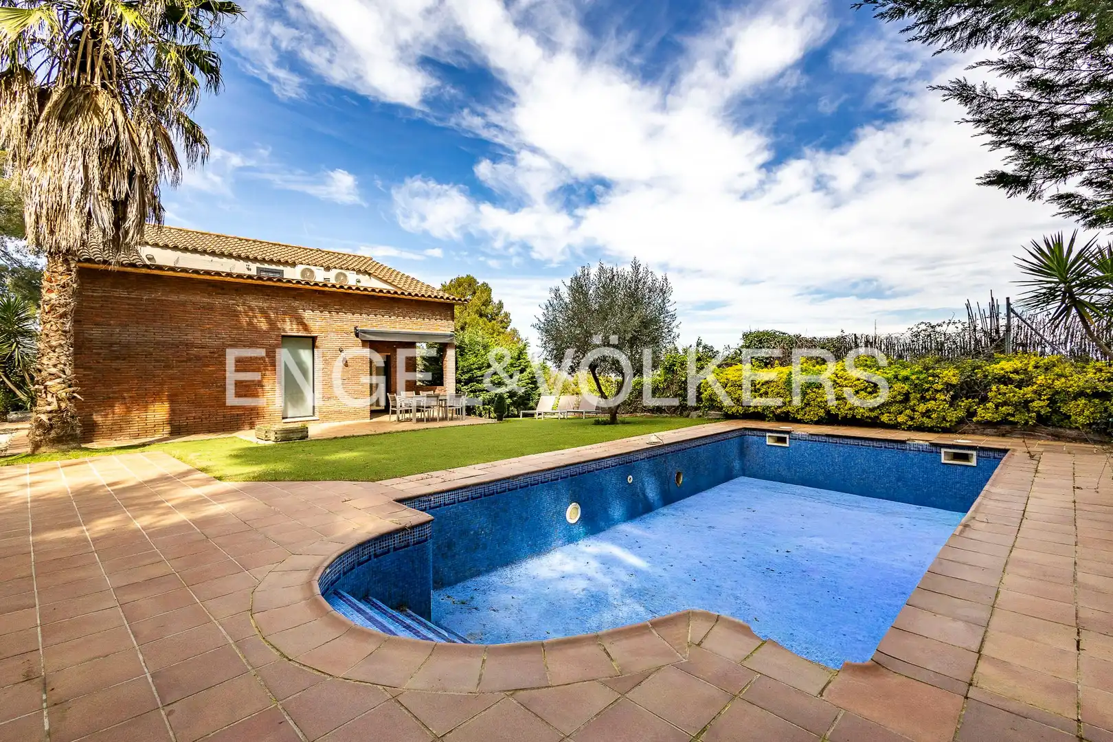 Maison avec piscine à vendre à Corbera de Llobregat
