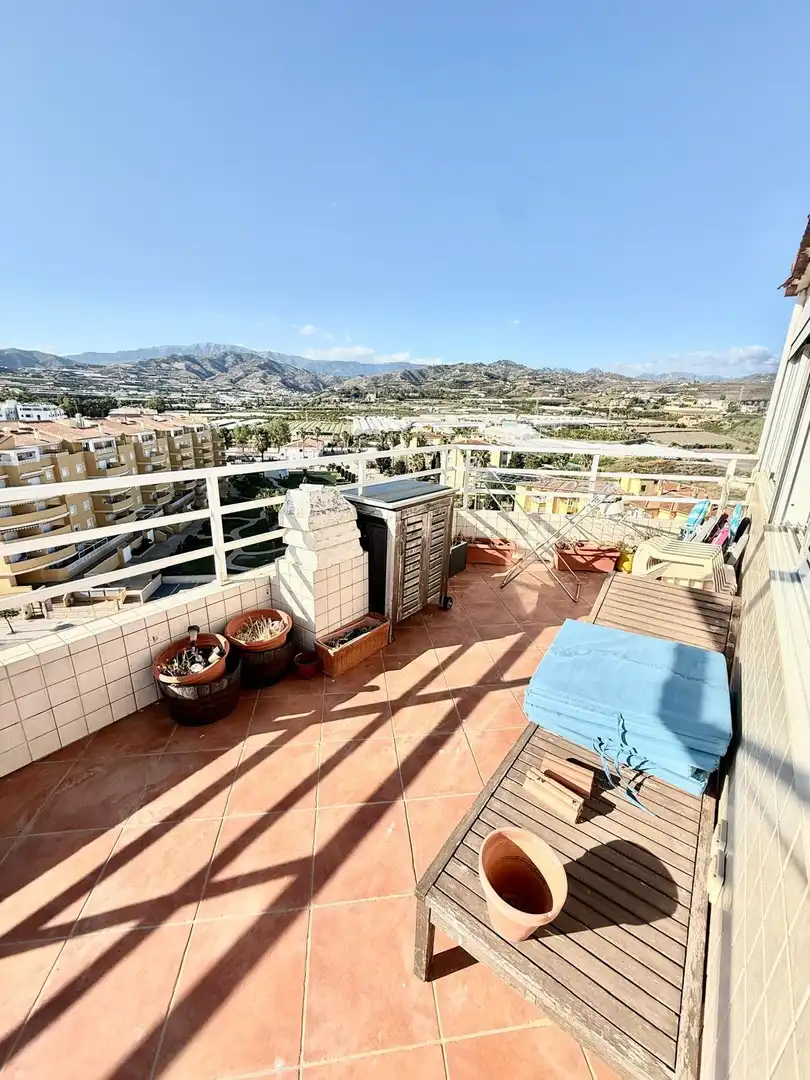 Terraza de Ático de alquiler en Vélez-Málaga con Jardín privado, Terraza y Amueblado