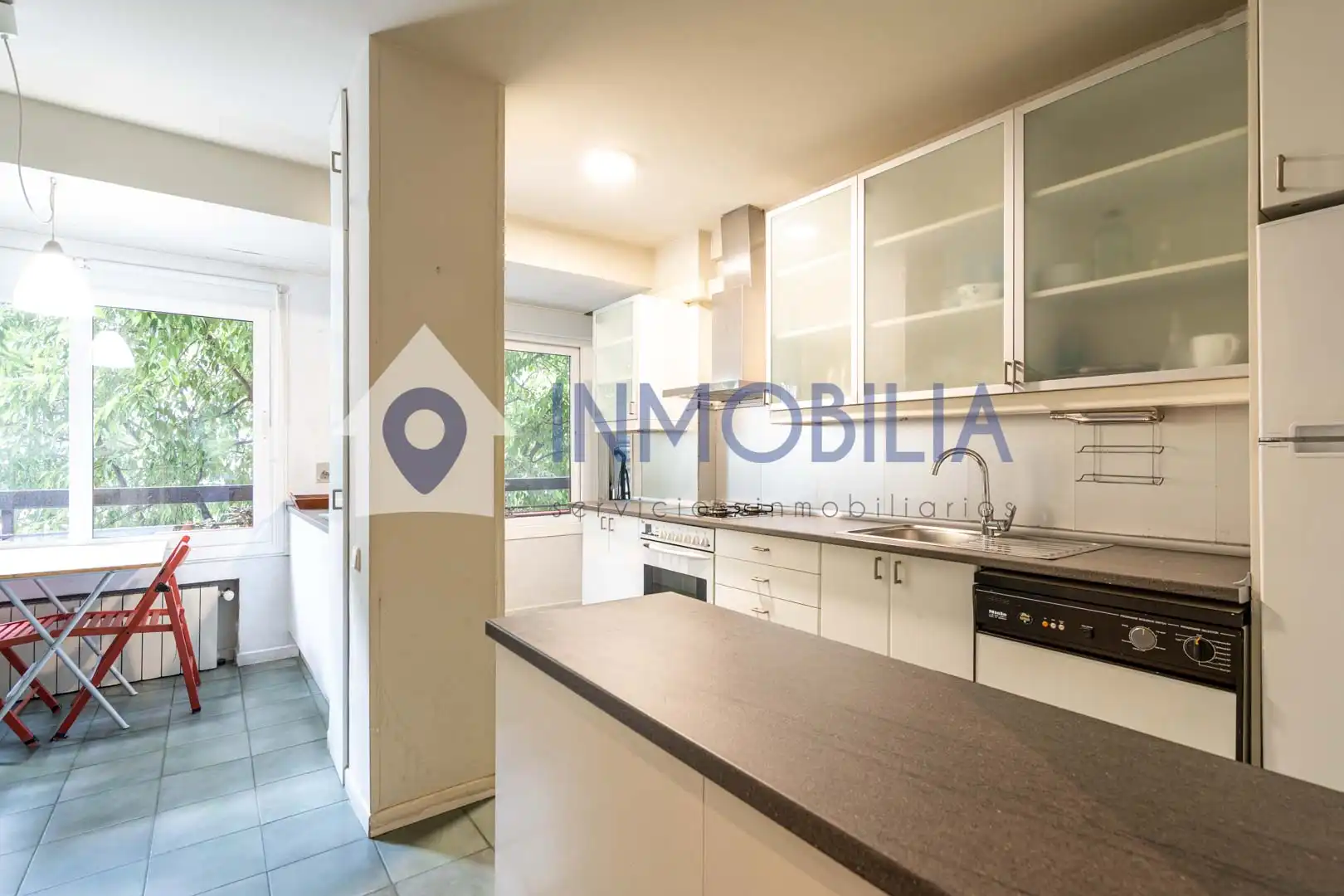 Cocina de Piso en venta en Madrid con Calefacción, Jardín privado y Trastero