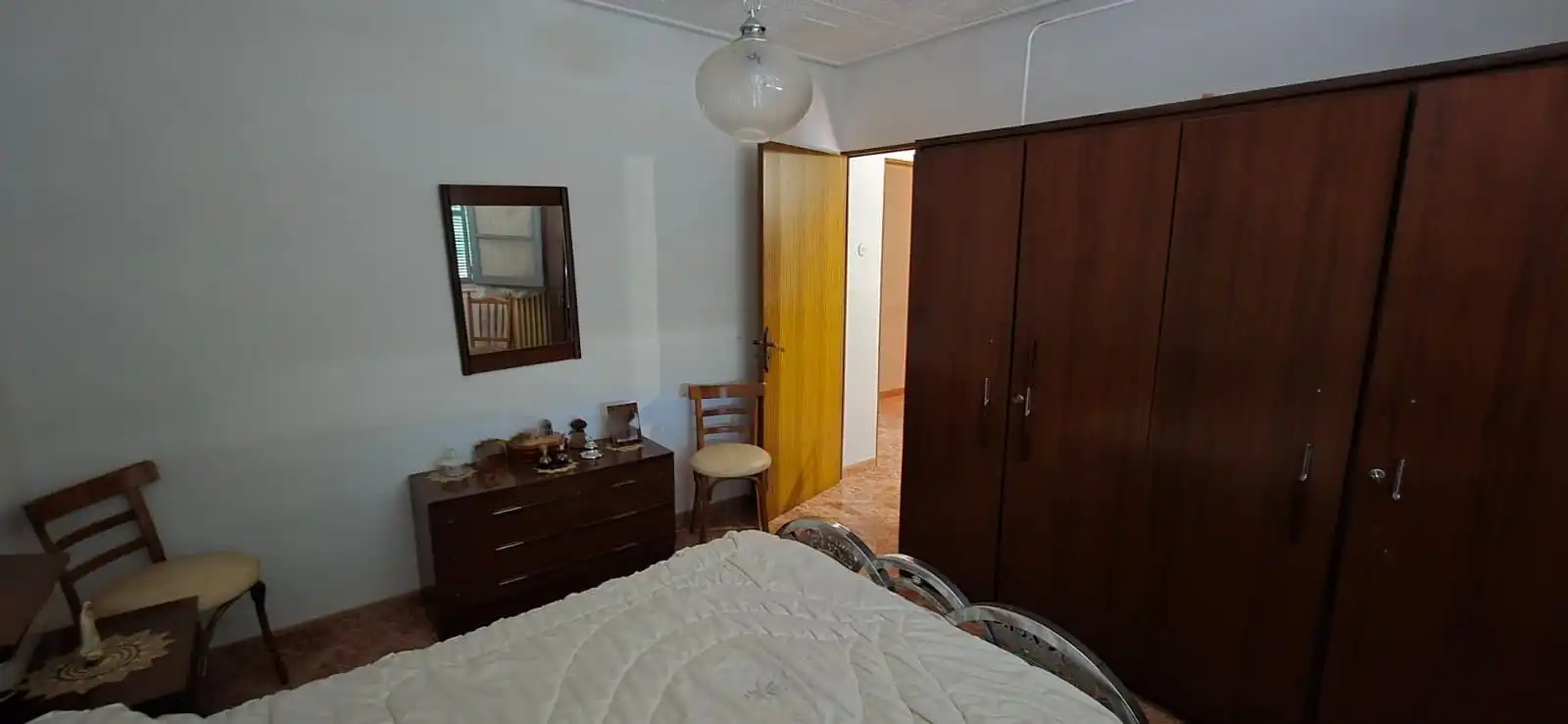 Dormitori de Casa o xalet en venda en Argamasilla de Calatrava amb Aire condicionat, Calefacció i Terrassa