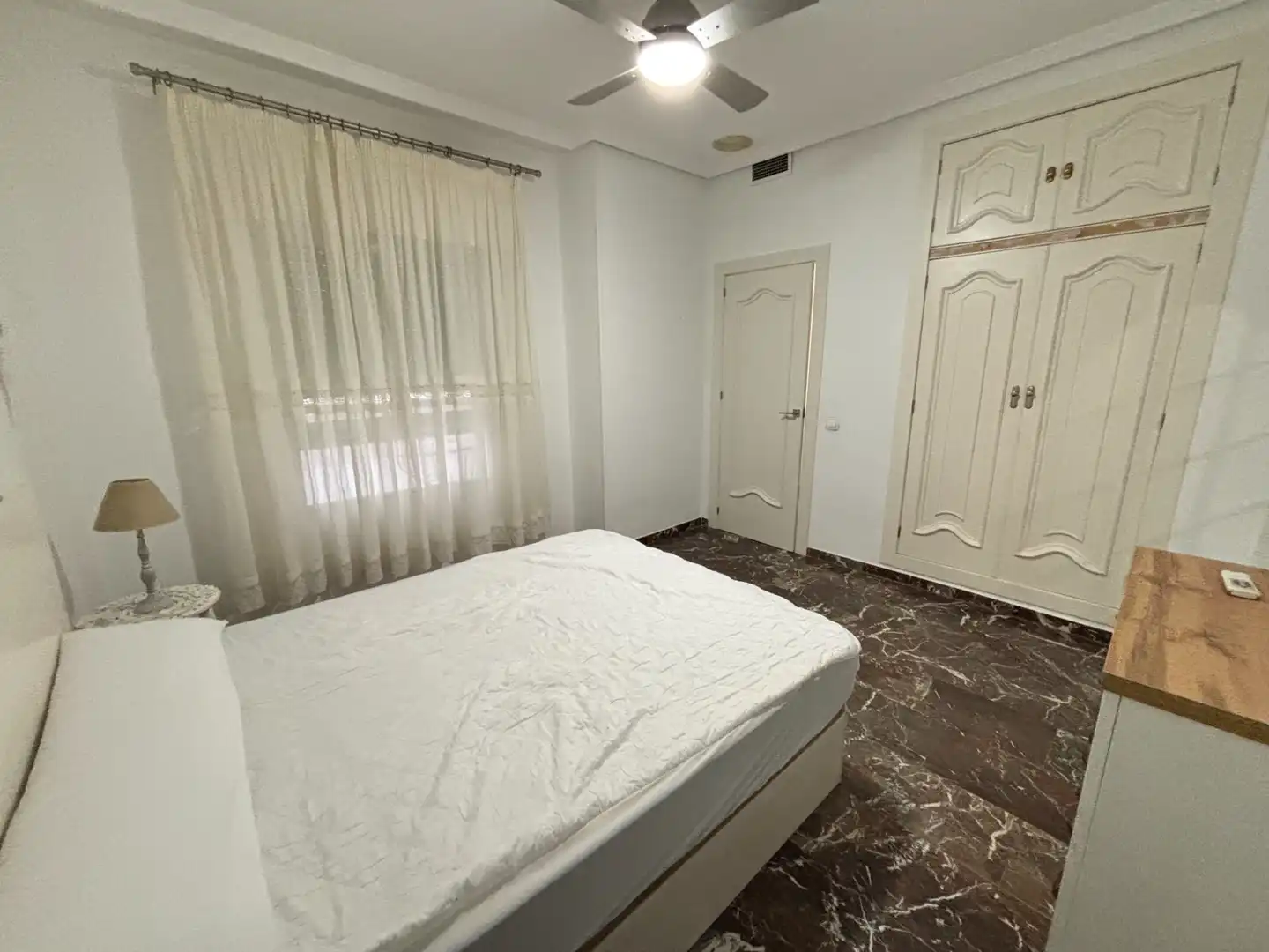 Schlafzimmer von Wohnung zur Miete in Andújar mit Klimaanlage, Heizung und Möbliert