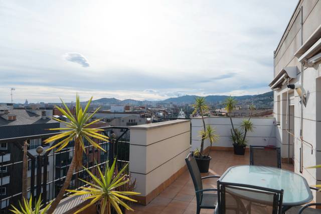 Ático en Venta en Passeig de Llorenç Serra en Riu Nord
