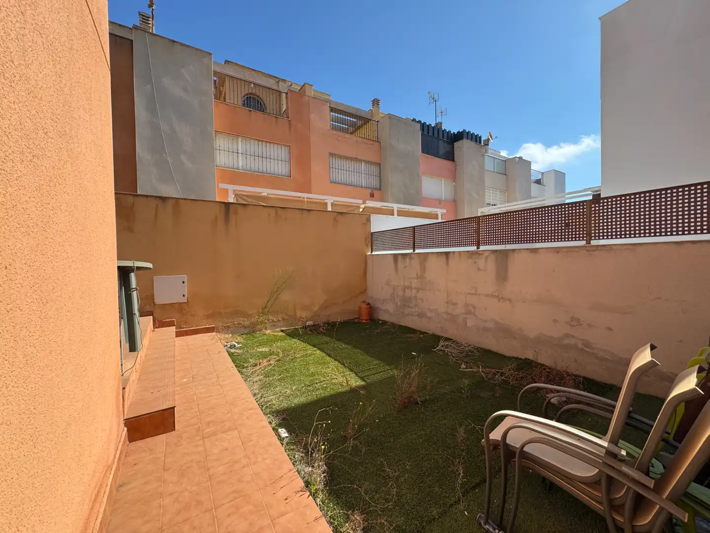 Terrassa de Casa adosada en venda en Pilar de la Horadada amb Aire condicionat, Jardí privat i Terrassa